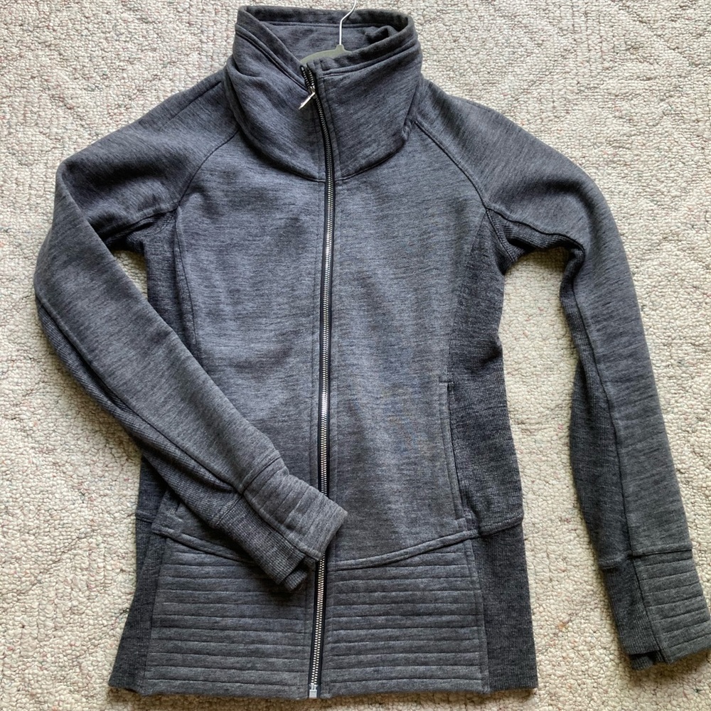 Lululemon sweater
